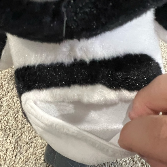 Petting zoos bright eyed penguin plush - Picture 5 of 6